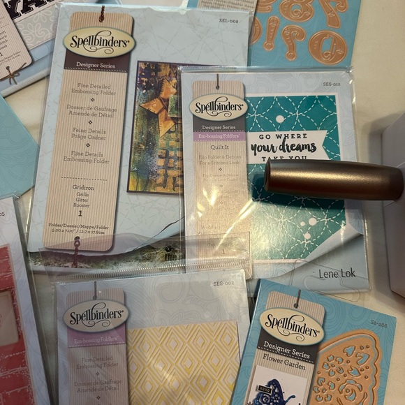 Spellbinder Embossing Machine Bundle - Picture 5 of 16